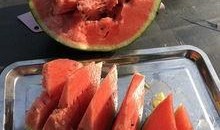 西安吃瓜网红,西安网红吃瓜达人带你探秘街头美食江湖