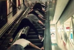 电梯网红吃瓜事件,揭秘背后真相与网络舆论风暴